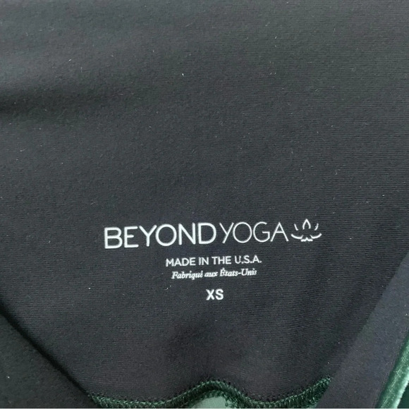 Beyond Yoga Velvet Motion High Waisted Midi Legging in Forest Green XS NWT New - Picture 11 of 15